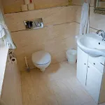 Villa Comfortable 4 Bedroom Outdoor Wood-fired Sauna Warsaw