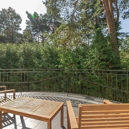 Comfortable 4 Bedroom Outdoor Wood-fired Sauna Warsaw Villa Magdalenka