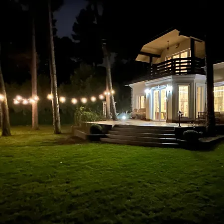 Comfortable 4 Bedroom Outdoor Wood-fired Sauna Warsaw *